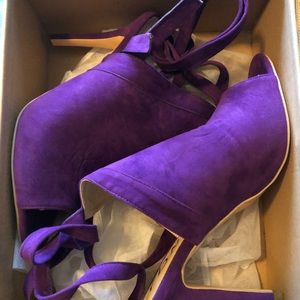 Purple heels, brand new